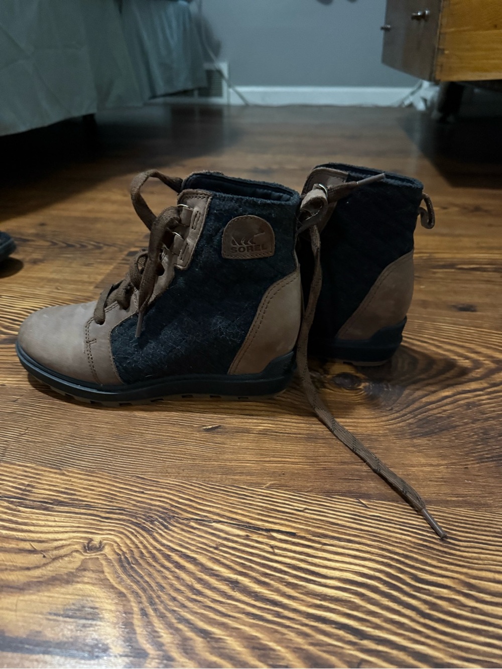 Sorel Brown and Black Lace-Up Ankle Boots